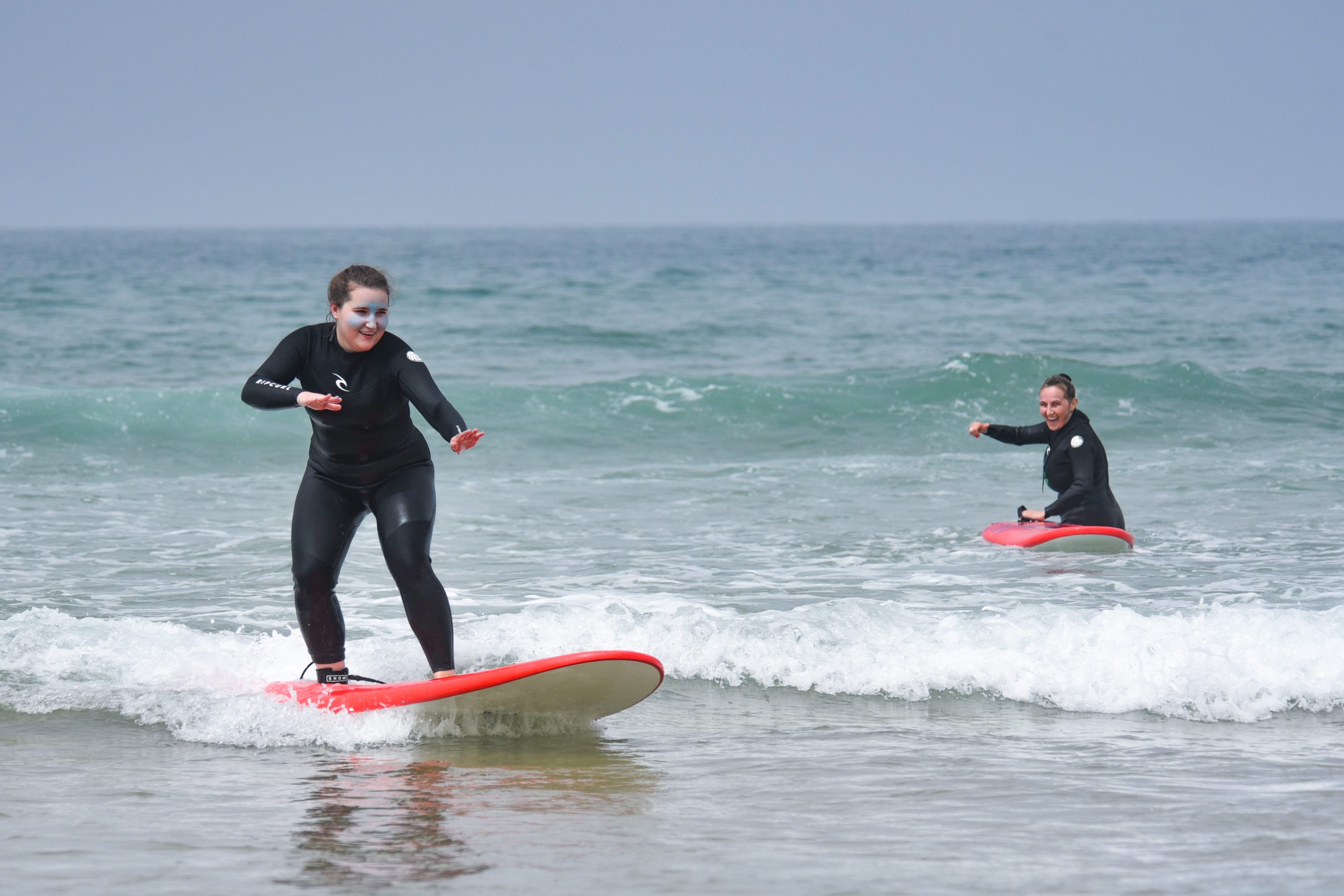 Czy nauka surfingu jest bezpieczna?